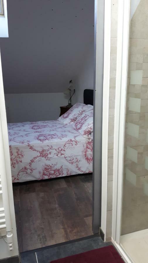 Egligny La Longere Des Glycines B&B 외부 사진