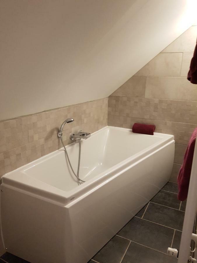 Egligny La Longere Des Glycines B&B 외부 사진