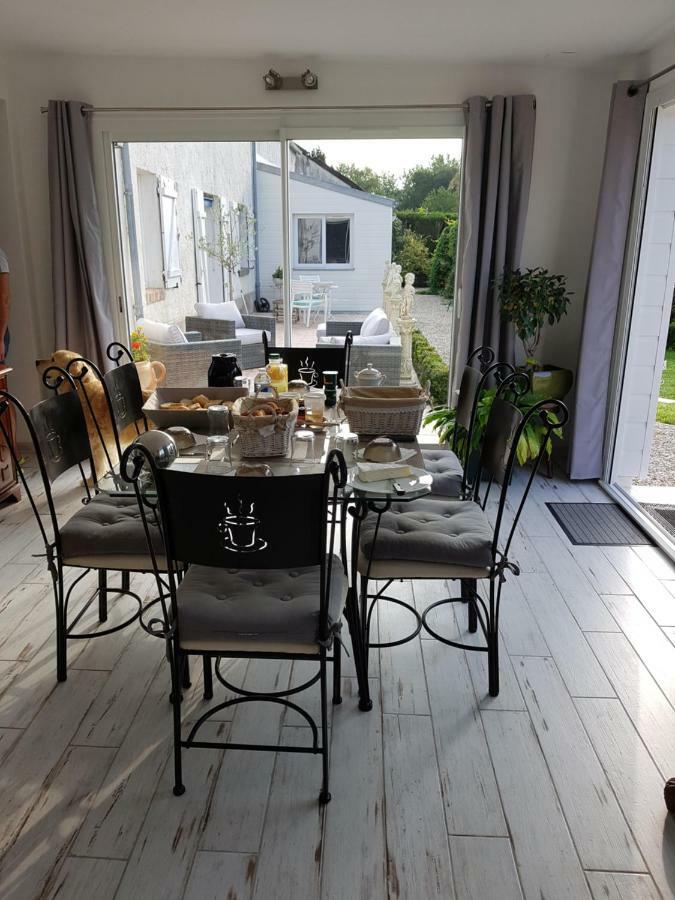 Egligny La Longere Des Glycines B&B 외부 사진